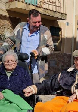 Pescueza: Un pueblo-residencia en España Documentary Subtitle + voice-over translation